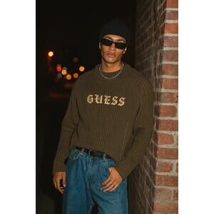 Vintage Y2K GUESS Ribbed Logo Sweater Brown Men’s L — Indie Sleaze
